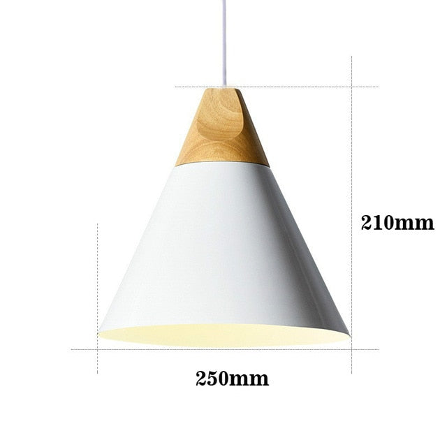 LED-Lampe aus Holz