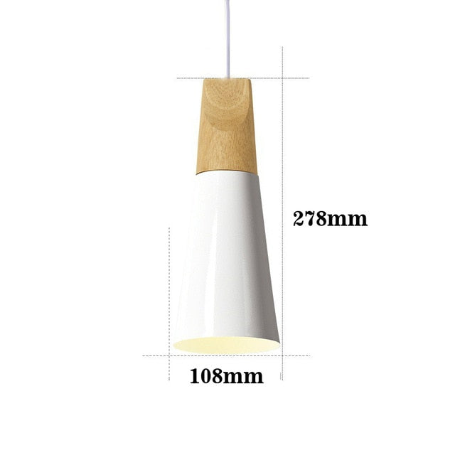 LED-Lampe aus Holz