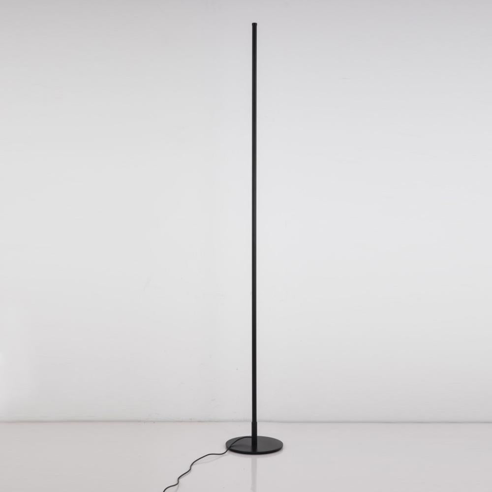 Minimalistische vloerlamp