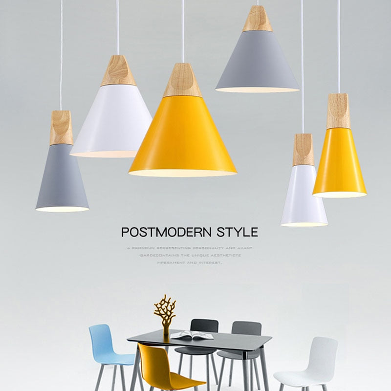 LED-Lampe aus Holz