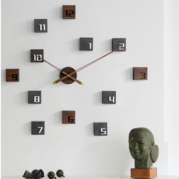 Uhr aus Polyamid-W&uuml;rfeln