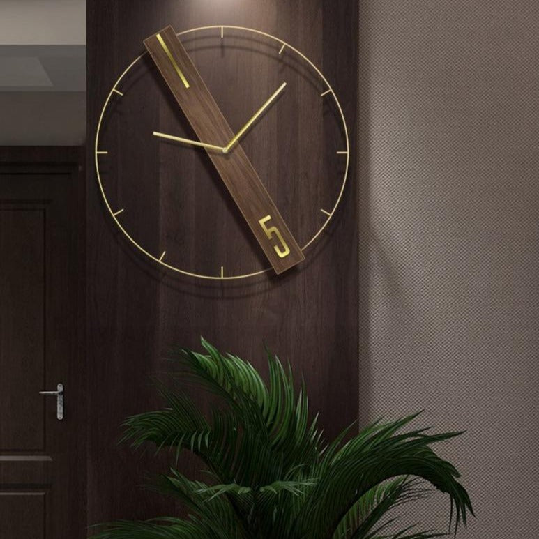 Minimalistische Wanduhr
