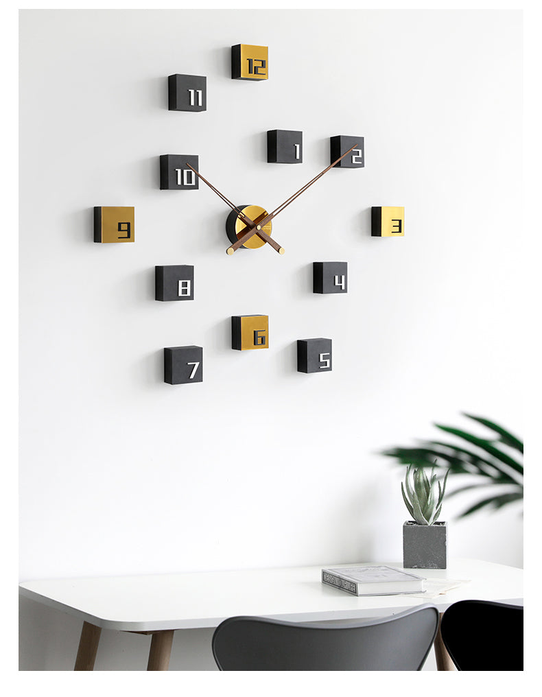 Uhr aus Polyamid-W&uuml;rfeln