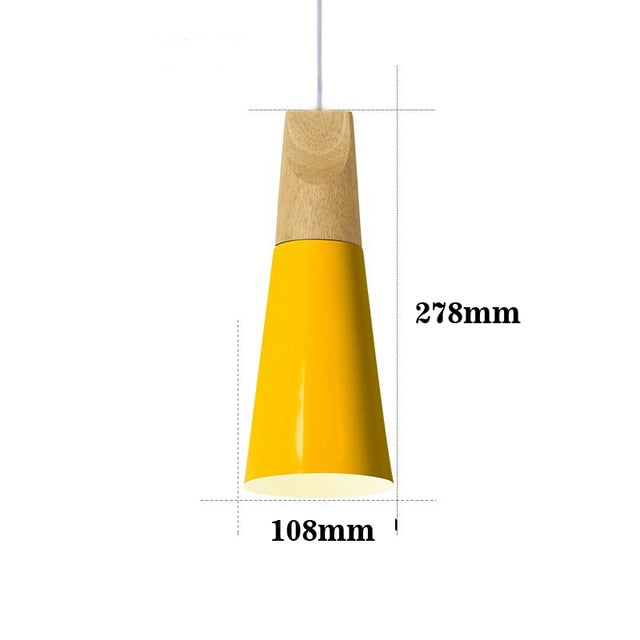 LED-Lampe aus Holz