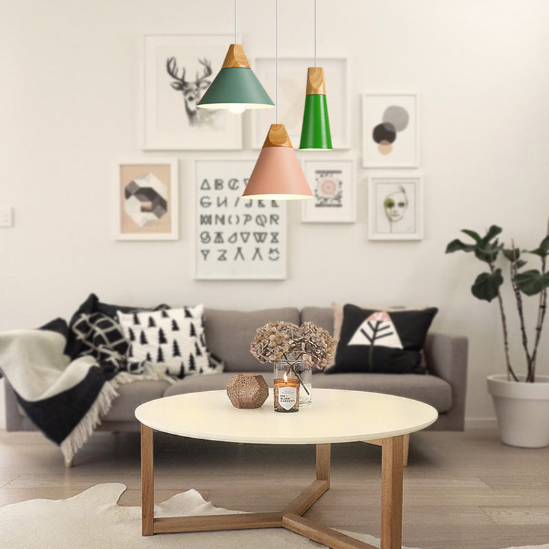 LED-Lampe aus Holz
