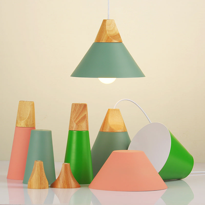 LED-Lampe aus Holz