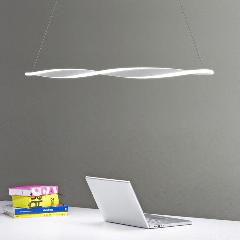 Lange LED-Pendelleuchte