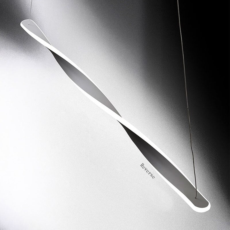 Lange LED-Pendelleuchte